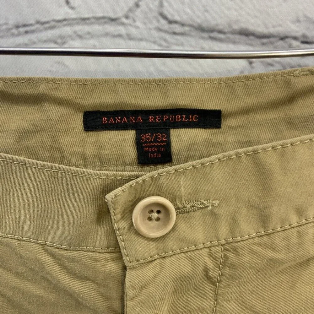 Banana Republic Slacks Mens Sz 35 x 32 Beige Pants Relaxed Fit‎